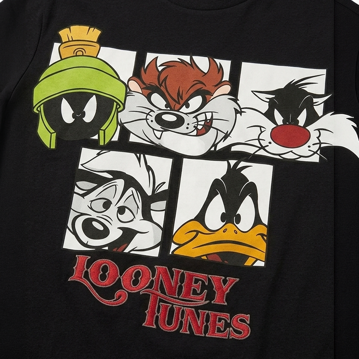 Men Loony Tunes Half Sleeves Pyjama Set